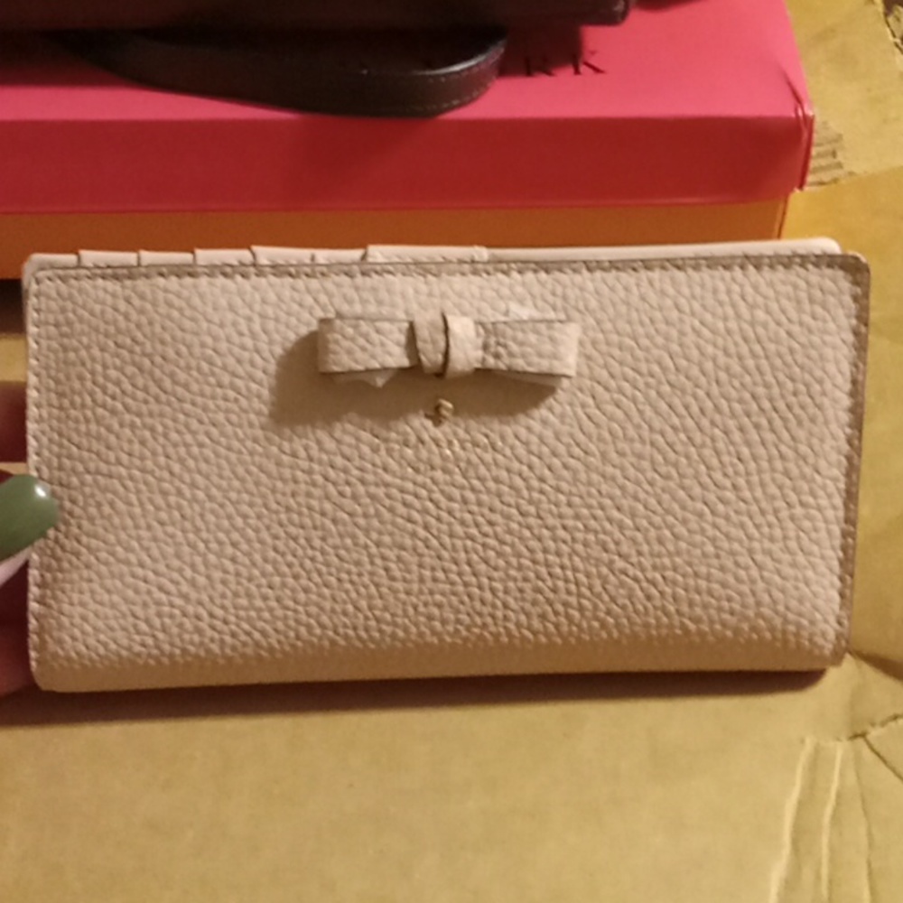 Wallet - Picture 2 of 3